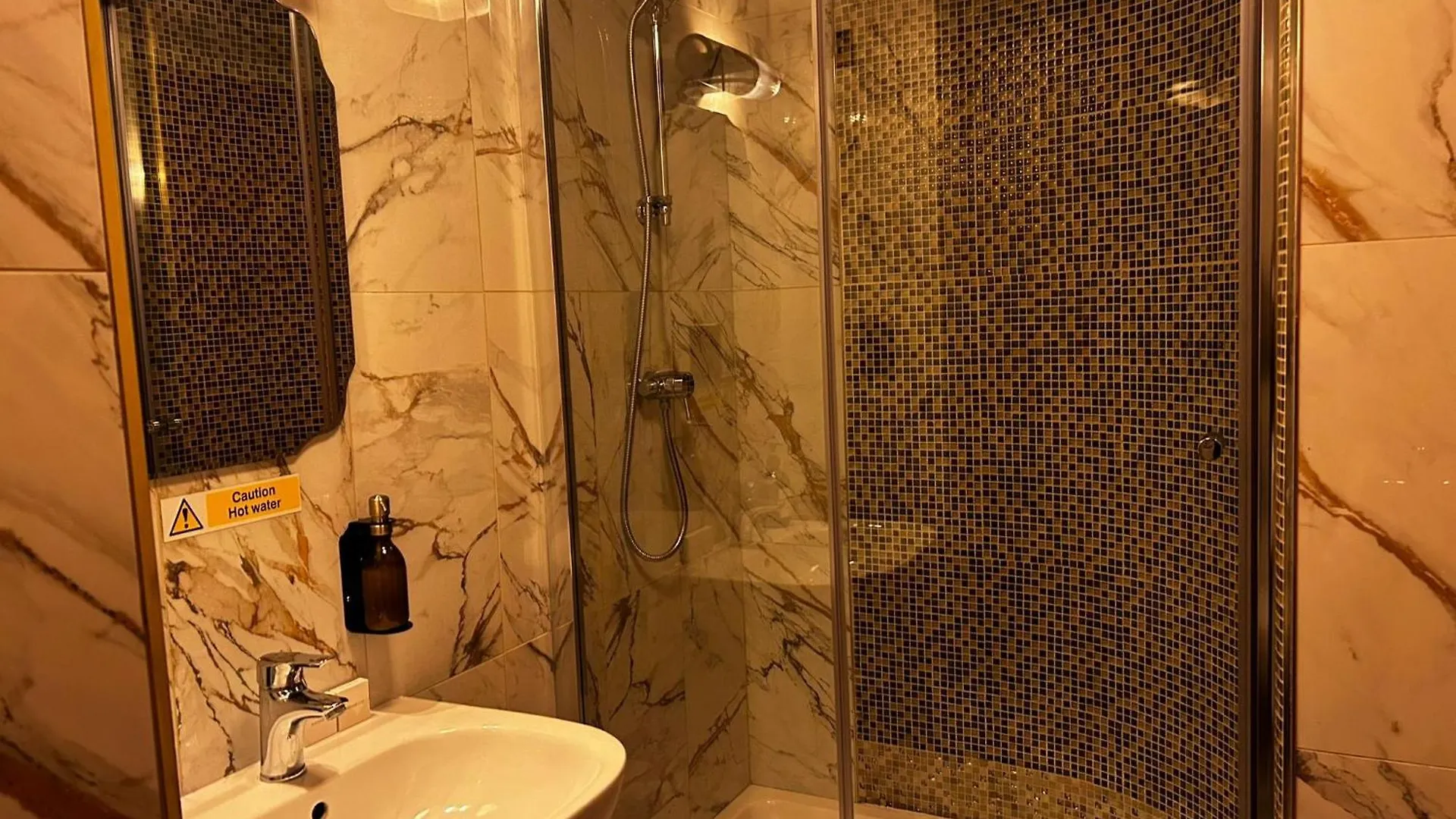 Golden Fleece York Hotell