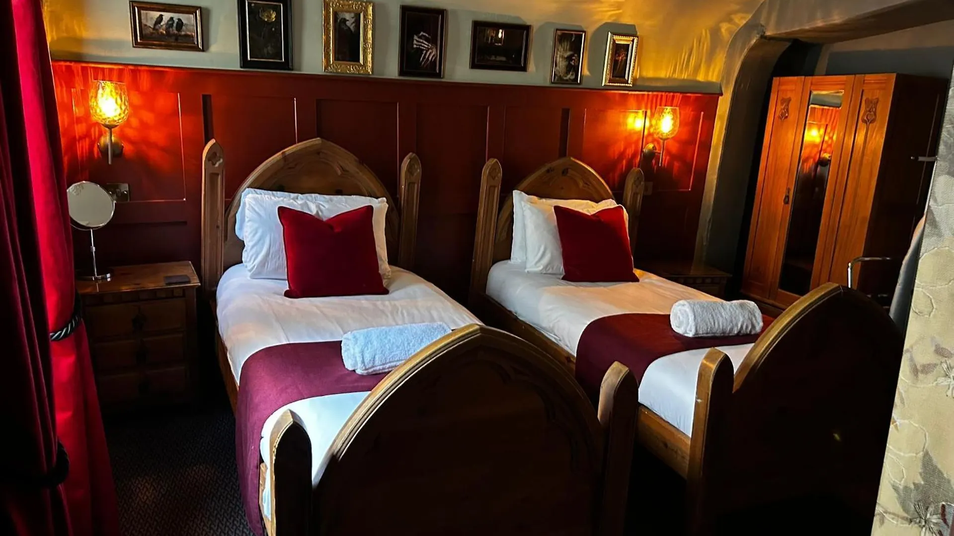 فندق Golden Fleece يورك